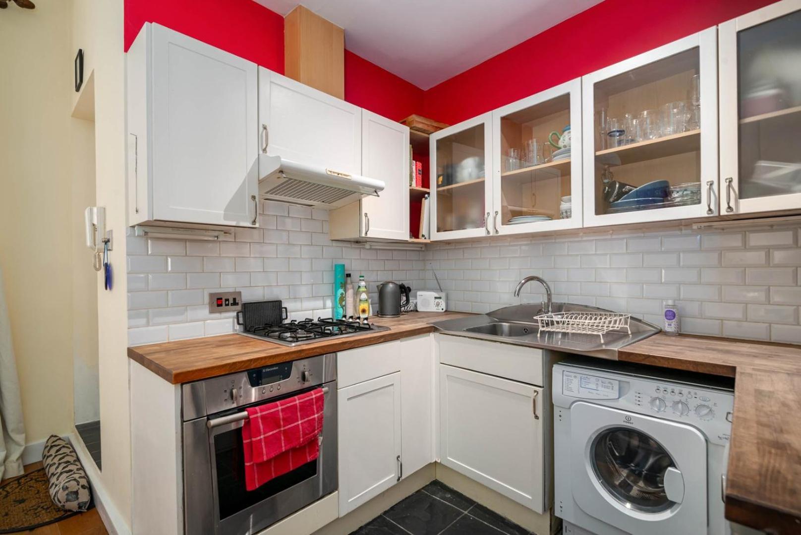 Guestready - Former Pub-Turned-One Bedroom Flat London Bagian luar foto