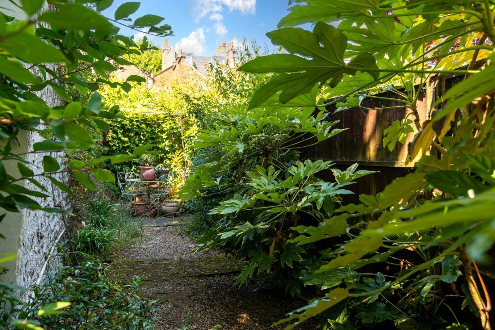 Guestready - Former Pub-Turned-One Bedroom Flat London Bagian luar foto